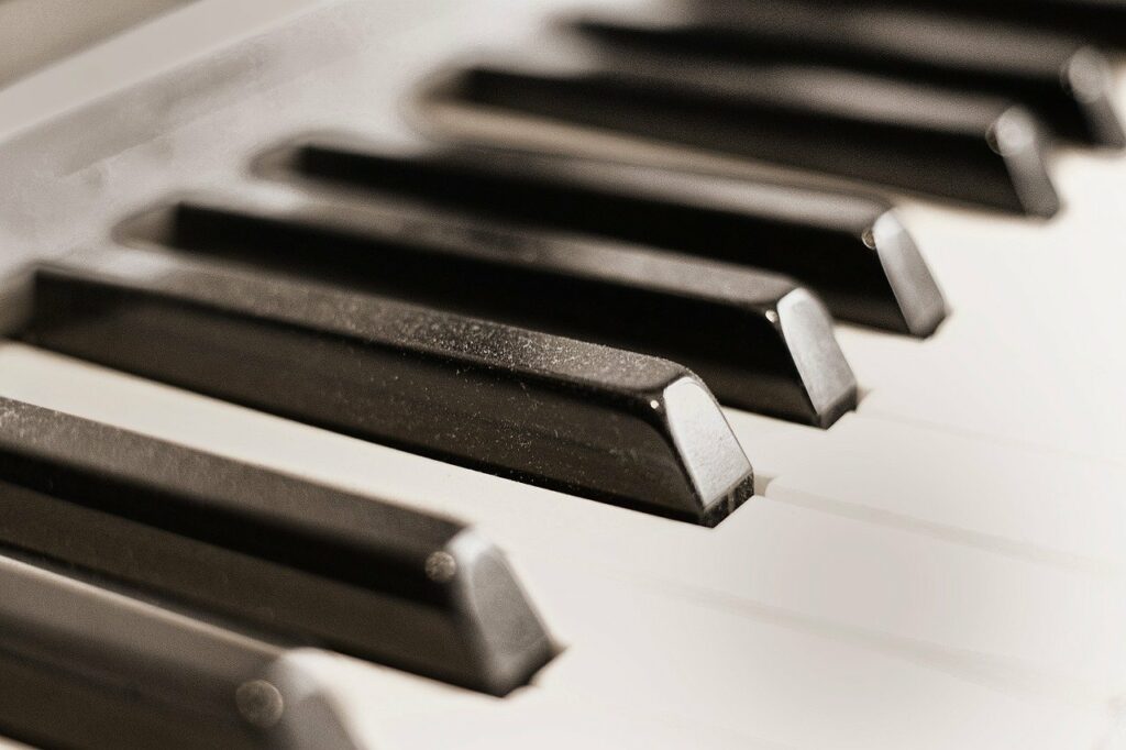 piano, piano keys, musical instrument-7622920.jpg
